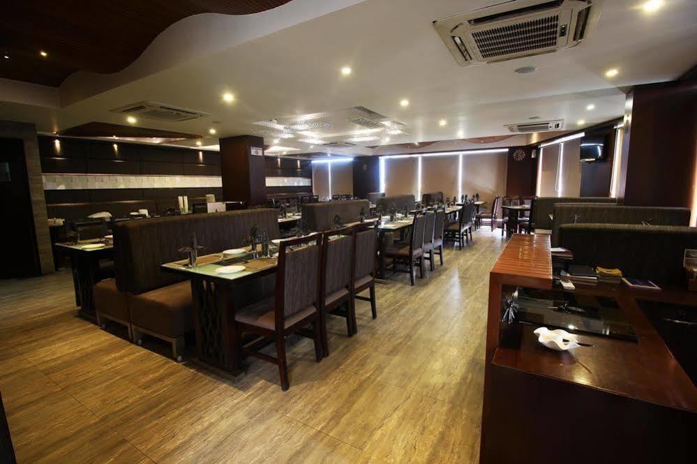 Oyo 1127 Hotel Metro Inn Hotel 3*
