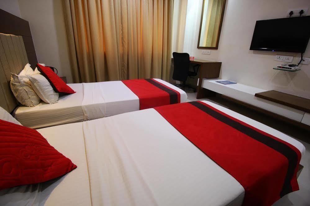 Oyo 1127 Hotel Metro Inn Hotel 3*