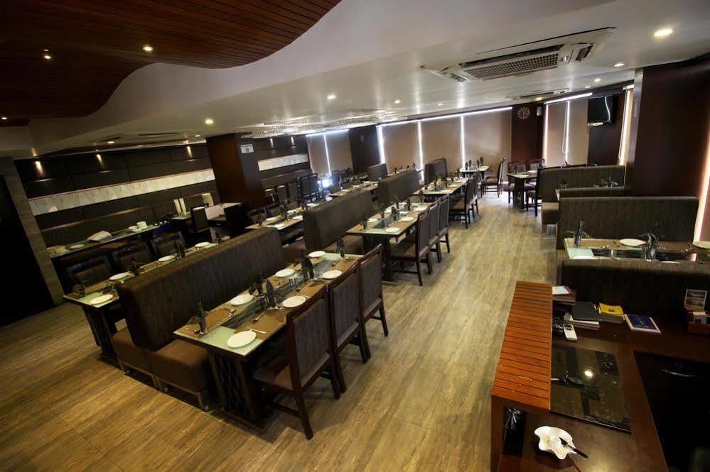 Hotel Oyo 1127 Hotel Metro Inn Ahmedabad