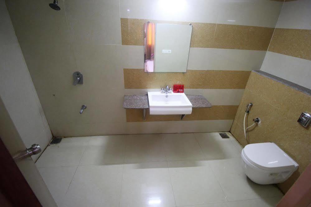 Oyo 1127 Hotel Metro Inn 3* Ahmedabad