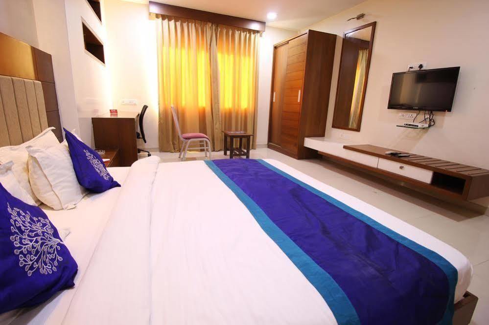 Oyo 1127 Hotel Metro Inn Hotel