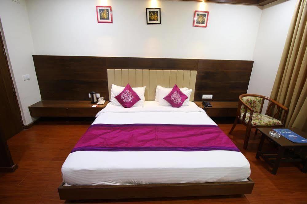 Oyo 1127 Hotel Metro Inn Hotel 3*