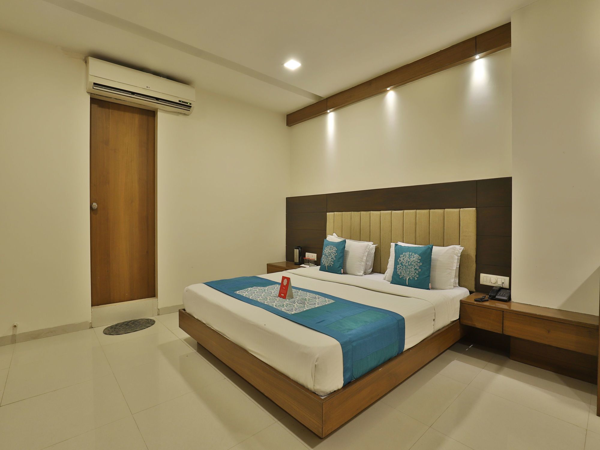 Oyo 1127 Hotel Metro Inn 3* Ahmedabad