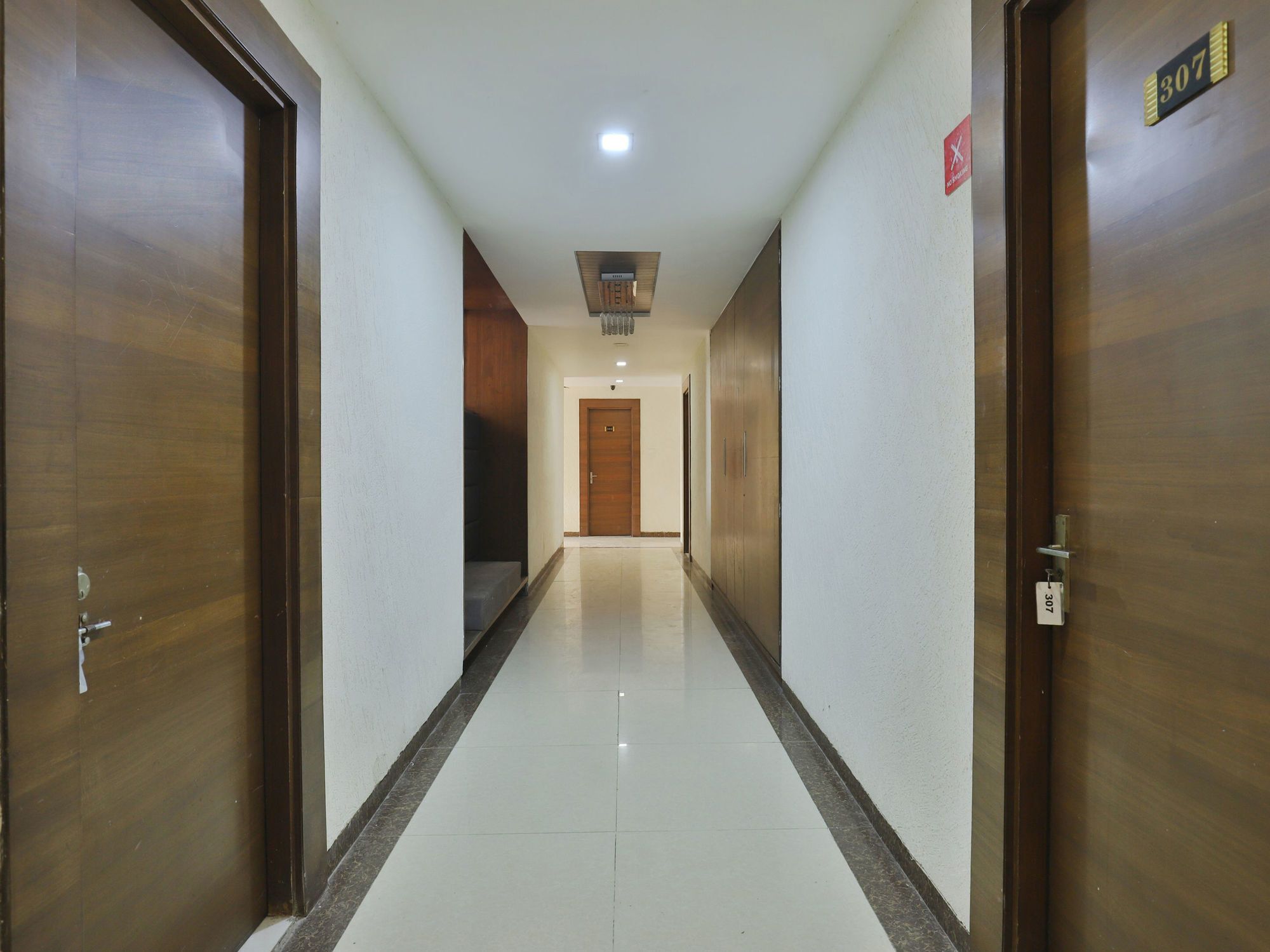 Oyo 1127 Hotel Metro Inn Hotel Ahmedabad