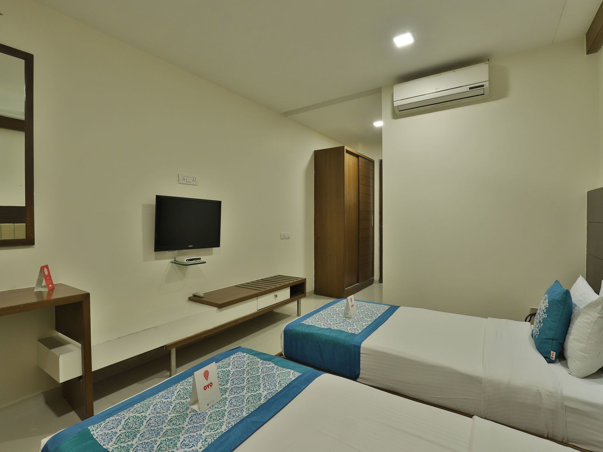 Oyo 1127 Hotel Metro Inn Hotel
