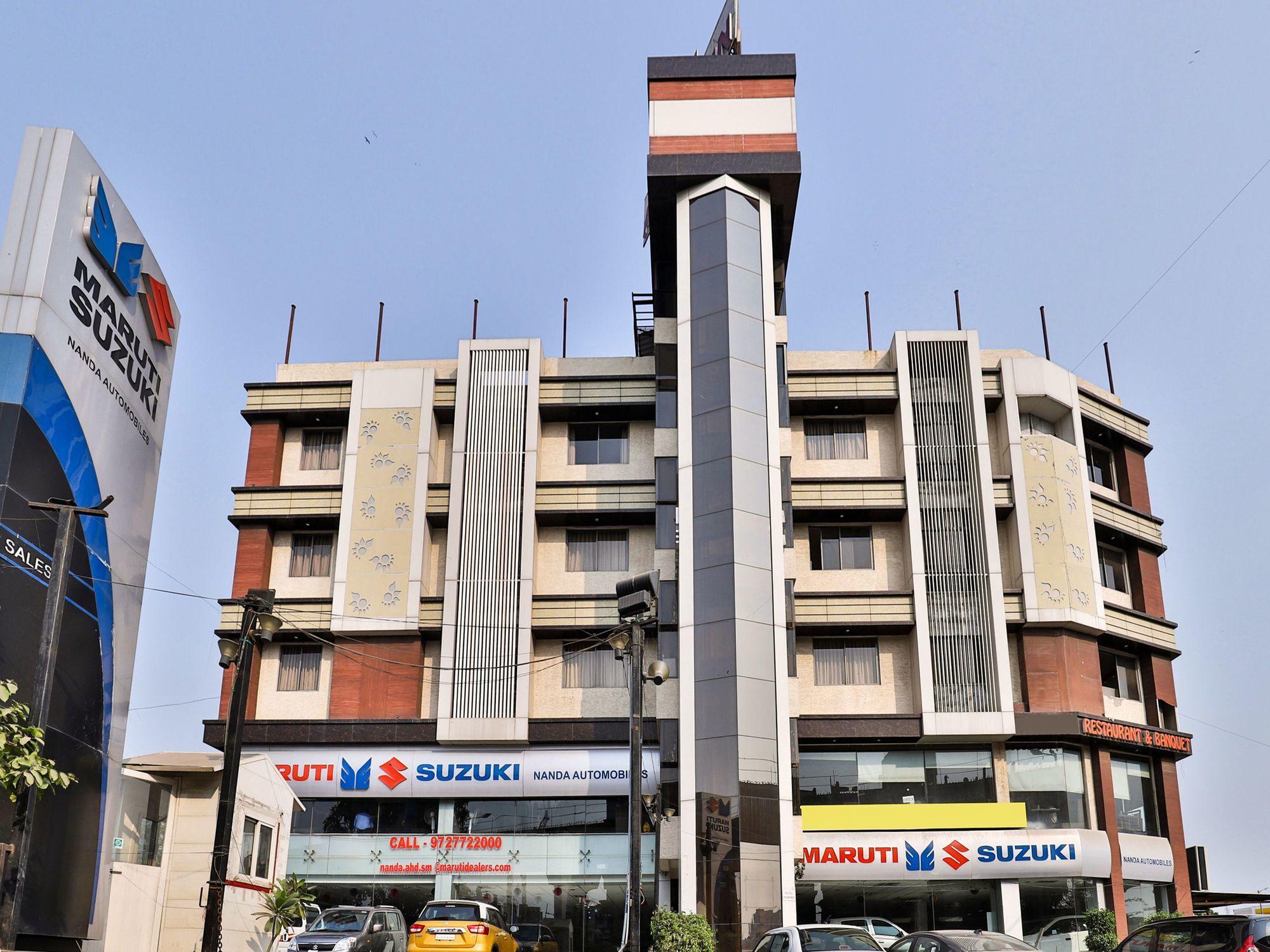 Oyo 1127 Hotel Metro Inn Hotel 3*